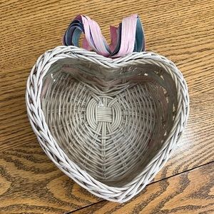 Heart shaped basket with plastic liner